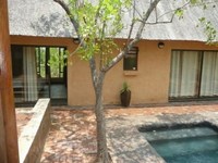 Warthog Rest Lodge