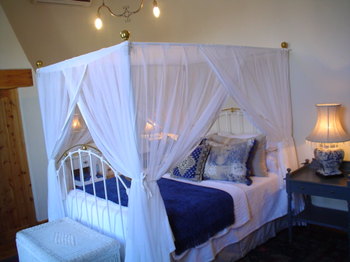Aa'Qtansisi Guest House in Graaff Reinet