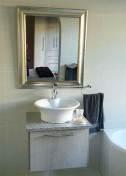 Warwick Place Guest House in East London