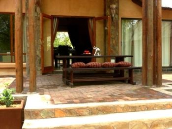 Warthog Rest Lodge in Hoedspruit