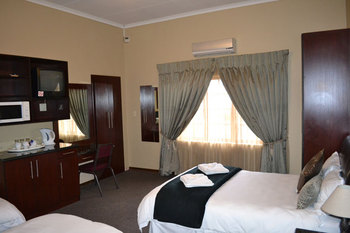 Lala Dene Lodge in Bloemfontein