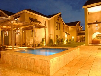 Protea Hotel by Marriott Bloemfontein Willow Lake in Bloemfontein