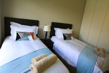 African Eagle Apartments in Benoni