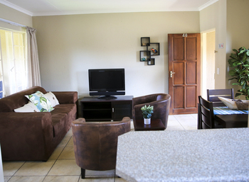African Eagle Apartments in Benoni