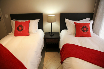 African Eagle Apartments in Benoni