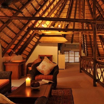 Anew Hotel Hluhluwe - Self Catering Lodge in Hluhluwe