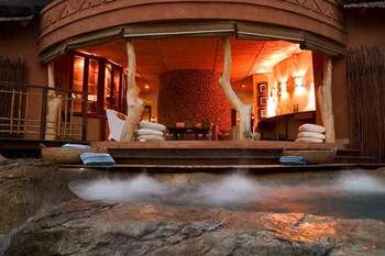 Thanda Private Game Reserve in Hluhluwe