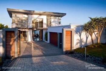 The Beach House Lodge in Salt Rock
