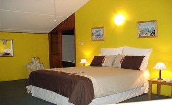 Seaside Lodge in Salt Rock