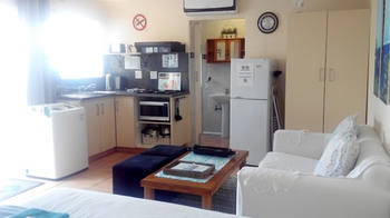 Ocean Blue Guesthouse in Bluff