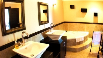Tega Tata Lodge in Umhlanga Rocks