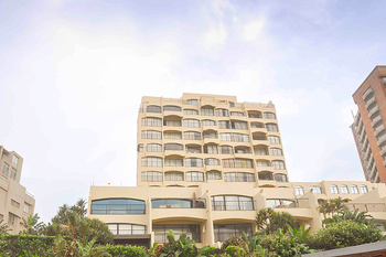 802 Bermudas in Umhlanga Rocks