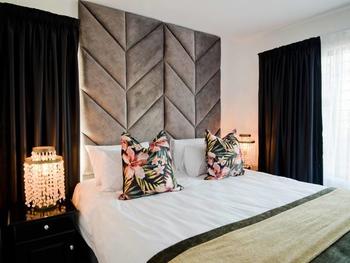 15 The Shades in Umhlanga Rocks