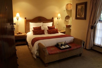 Five Burnham Guest House in Umhlanga Rocks