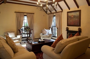 Five Burnham Guest House in Umhlanga Rocks