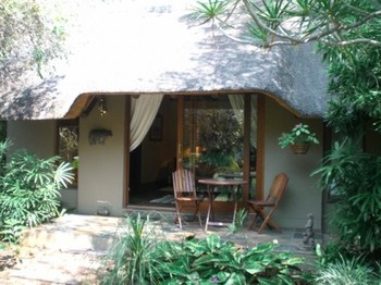 Mhlati Guest Cottages in Malelane