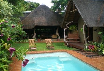 Mhlati Guest Cottages in Malelane