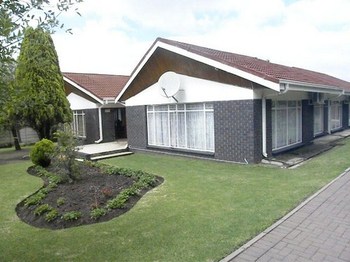 Seratu Guest House in Standerton