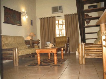 Phumula Kruger Lodge and Safaris in Marloth Park