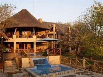 Crocodile Kruger Safari Lodge in Marloth Park