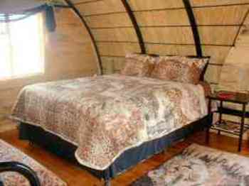Oppikoppi Inni Krater in Barberton
