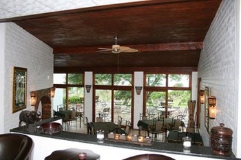 White House Lodge in White River
