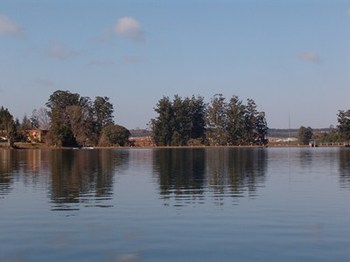Pine Lake Sun Country Estate in White River