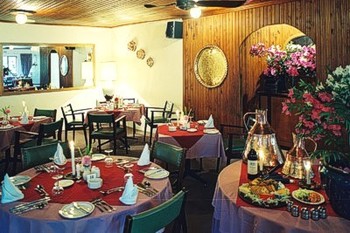 Karula Hotel in White River