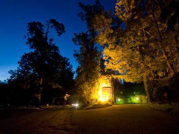 Pine Lake Inn Hotel in White River