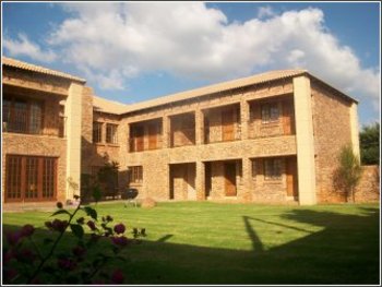 Alveston Manor Guest House in Middelburg