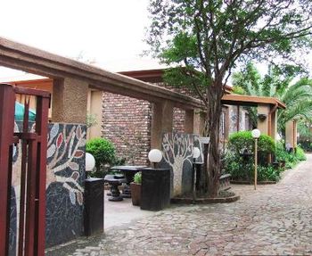 Izimbali Lodge And Restaurant in Ermelo