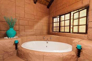 Motozi Lodge in Hartbeespoort Dam