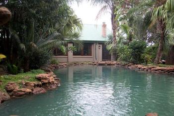 Motozi Lodge in Hartbeespoort Dam
