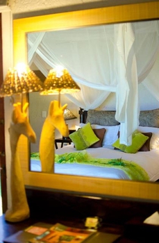Tau Game Lodge in Madikwe Game Reserve