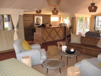 Tau Game Lodge in Madikwe Game Reserve