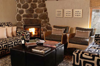 Tshukudu Lodge in Pilanesberg National Park