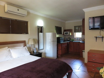 Meerhof Lodge in Hartbeespoort Dam