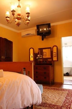 Residensie Guest House in Stilfontein