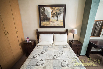 Home Away B&B in Klerksdorp
