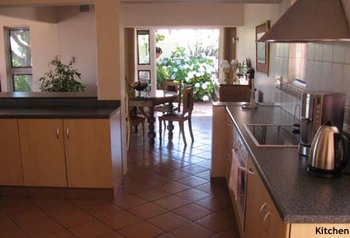 10 Ocean View Road in Somerset West